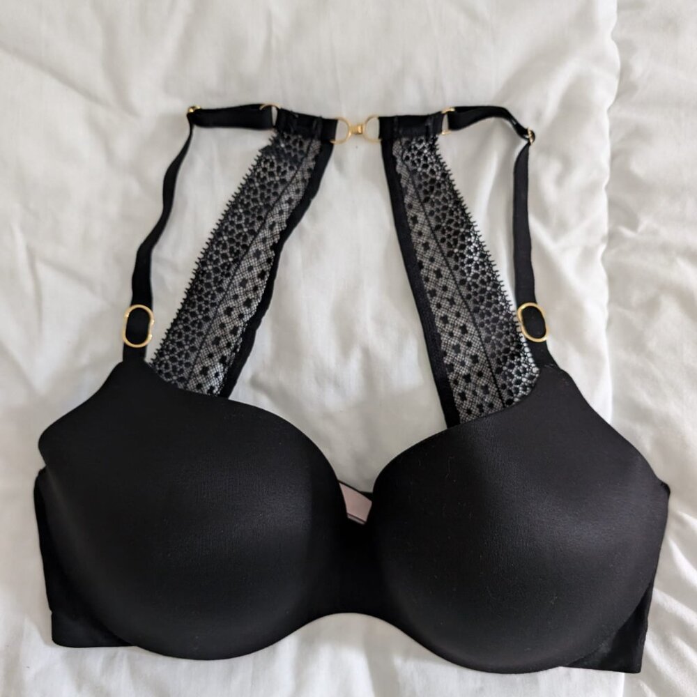 VICTORIA’S SECRET Incredible Black Racerback Lace Bra 34DDD Underwire Lingerie